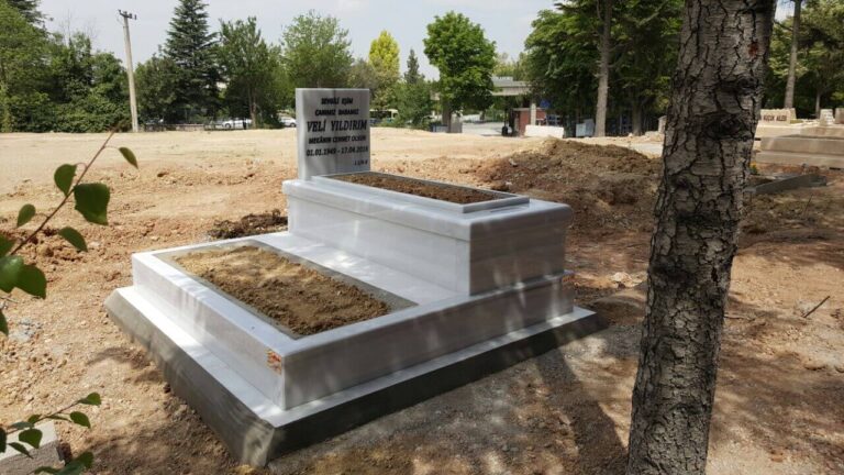 Yıllık mezar bakımı